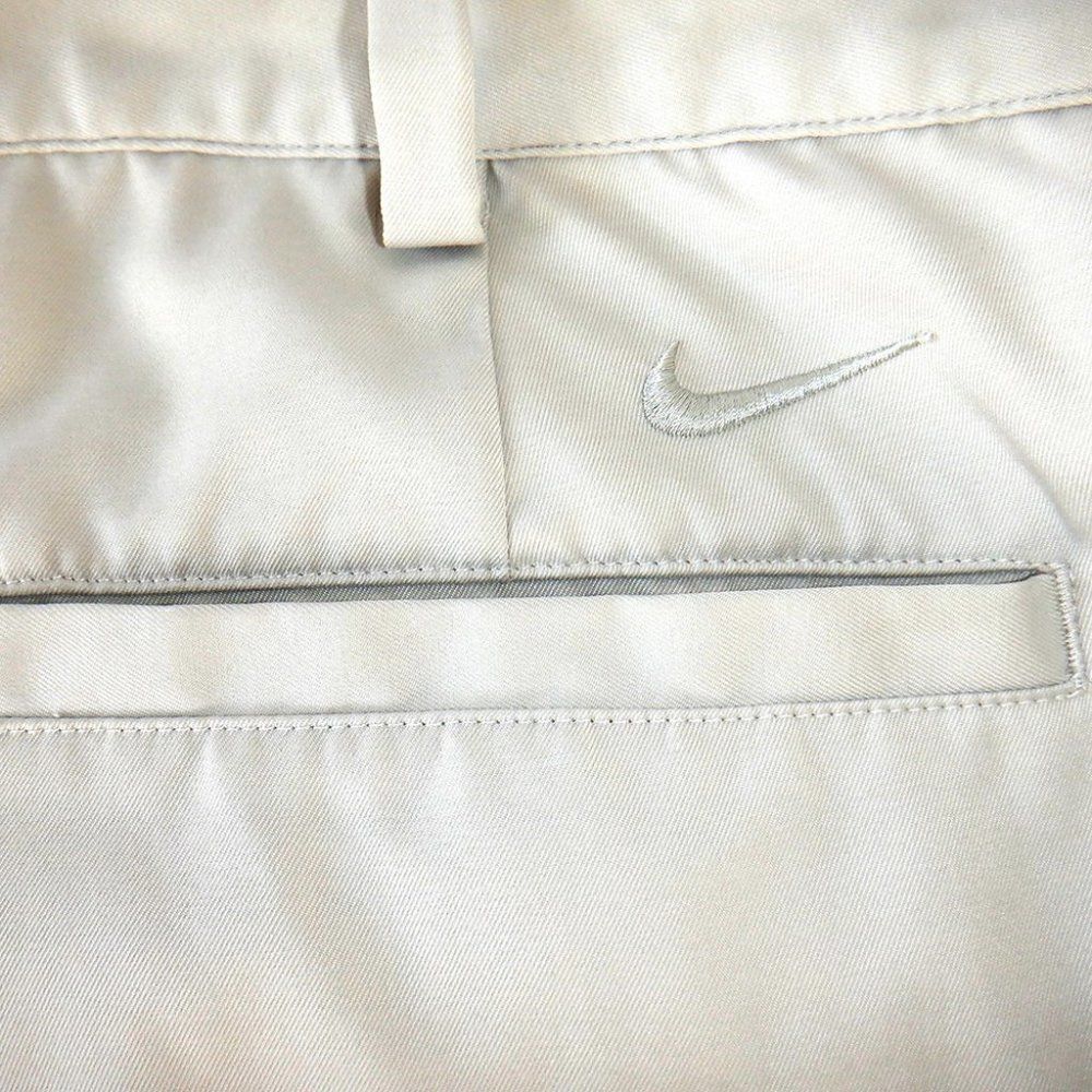Nike Golf tan shorts - sz 40 - Picture 3 of 3